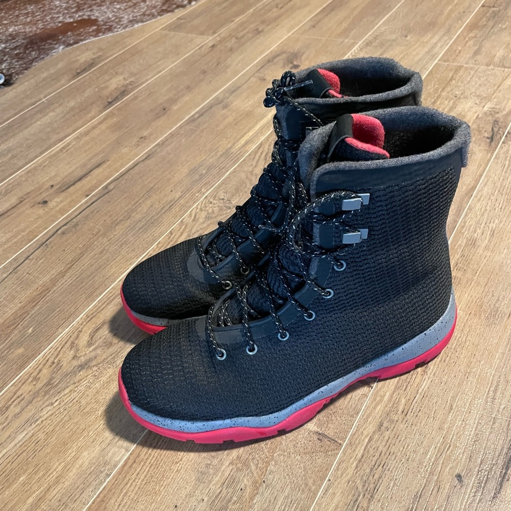 Air Jordan Future Boot size 10